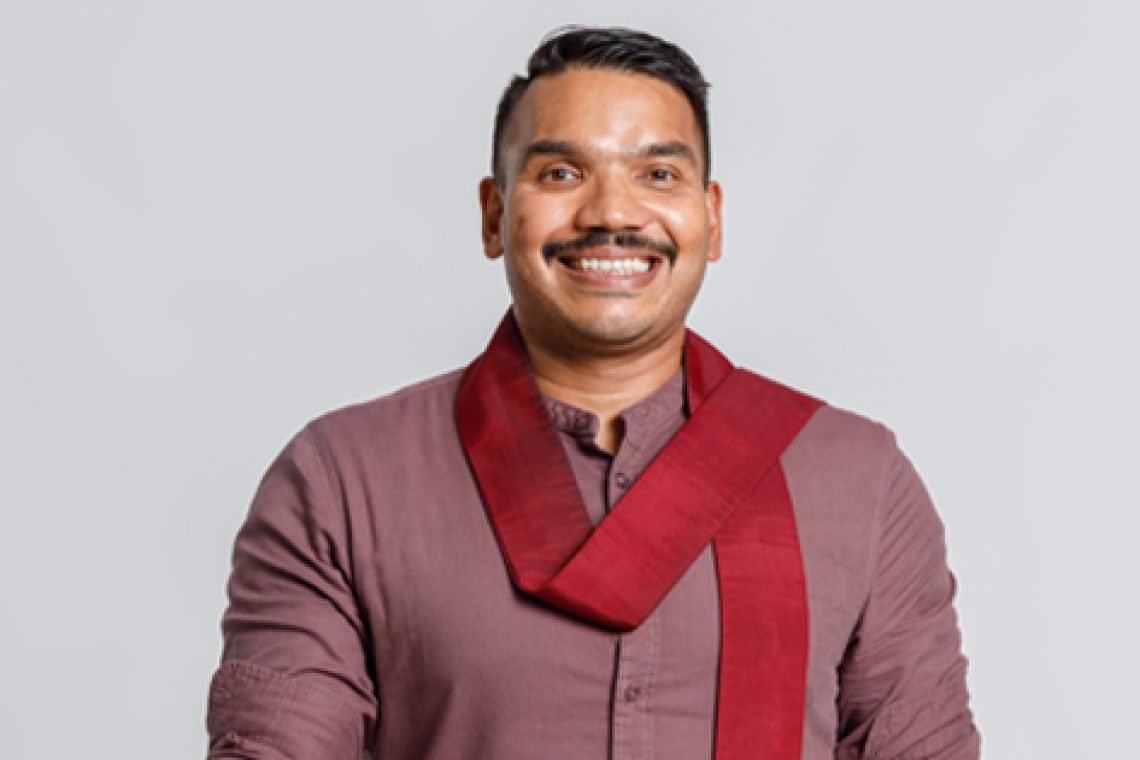 ඩයස්පෝරා තර්ජන මැද නාමල් ඔක්ස්ෆර්ඩ් ගිහින්...